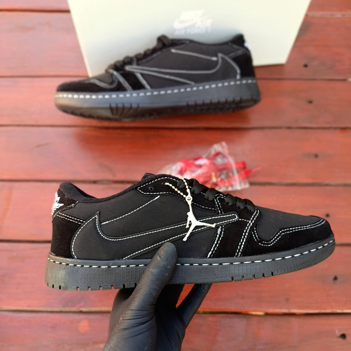 Tênis Nike Travis Scott X Air Jordan 1 Low Black - Réplica