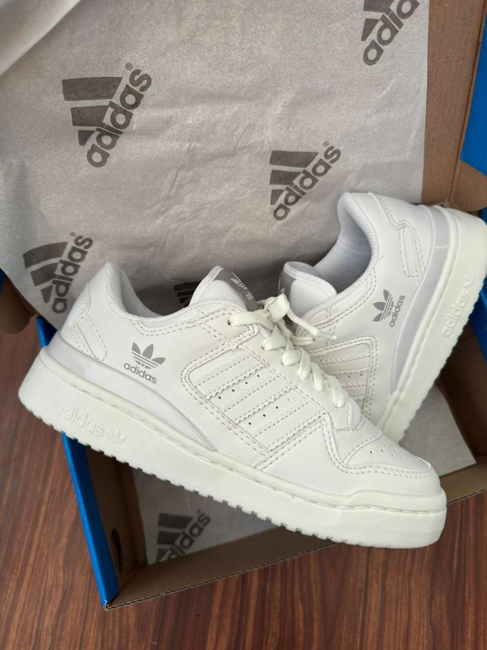 Tênis Adidas Fórum Low - White