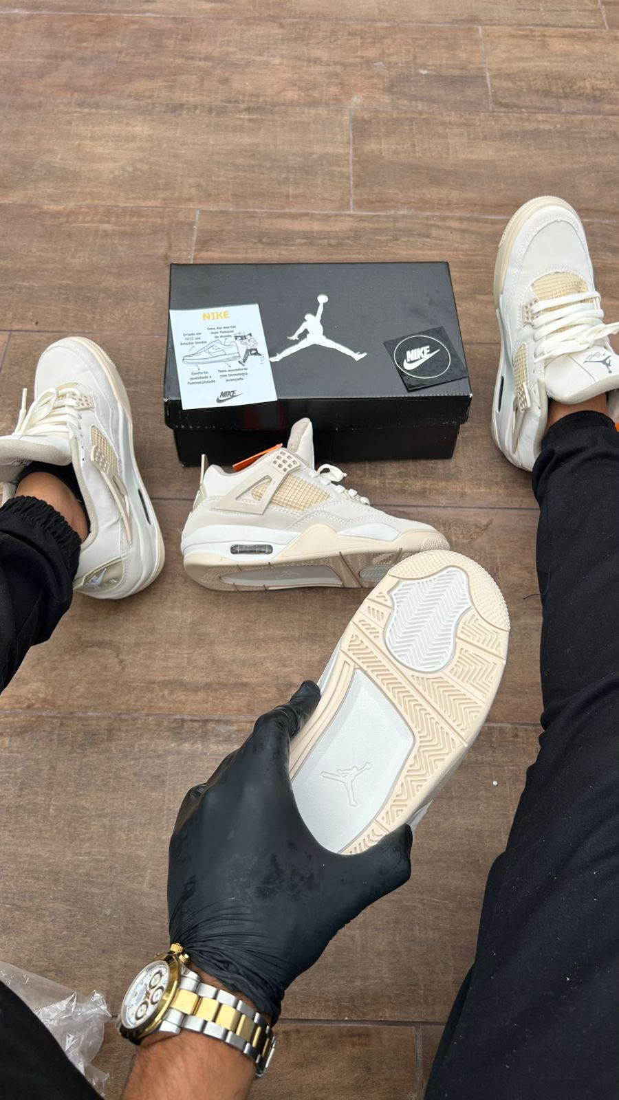 Air Jordan 4 - Off White