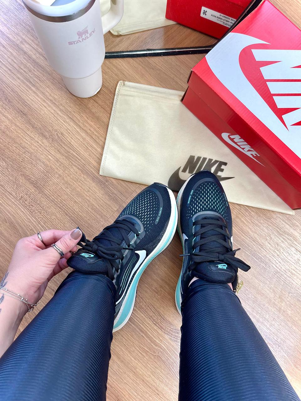 NIKE VOMERO PRETO ACQUA