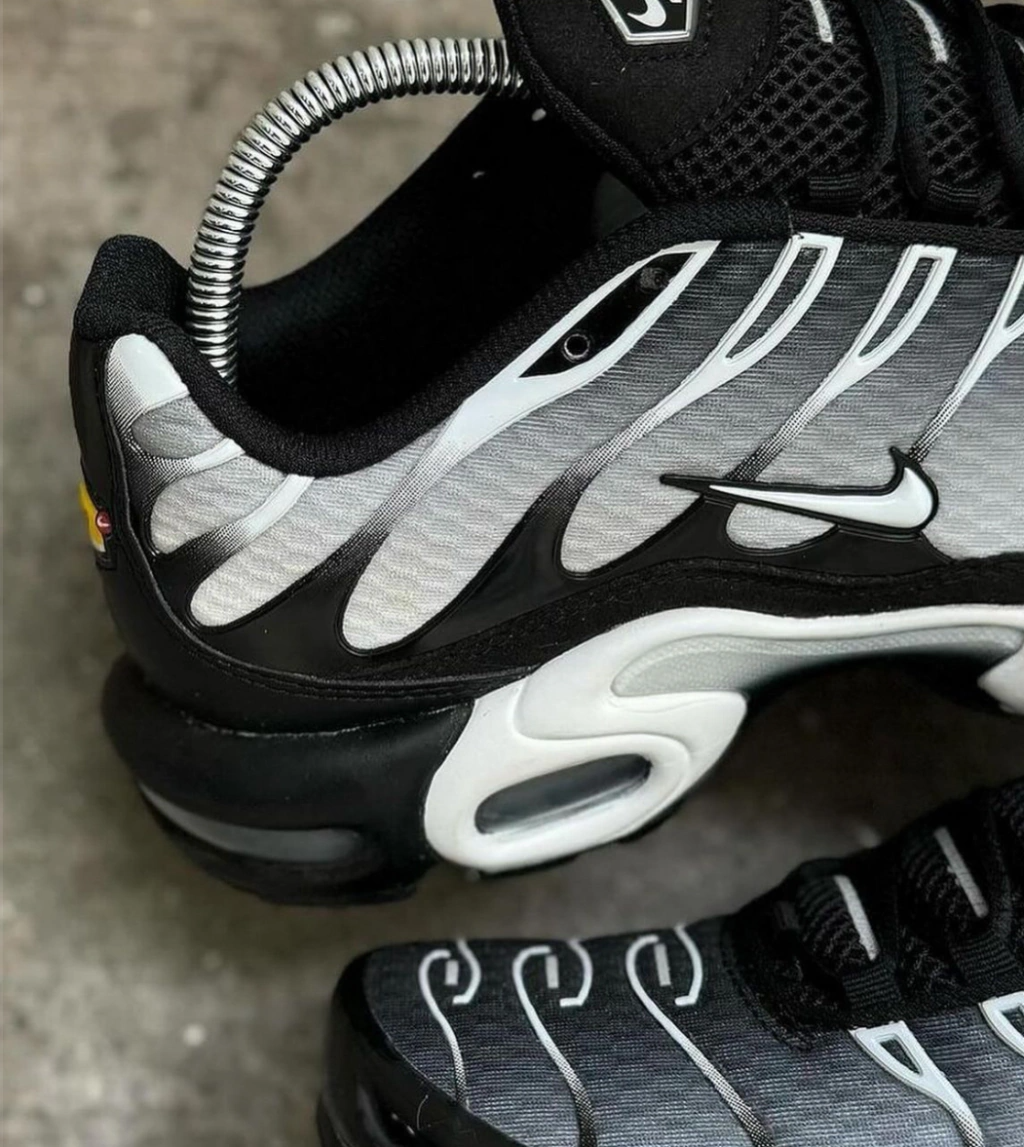 Nike Airmax TN - Black Metalic