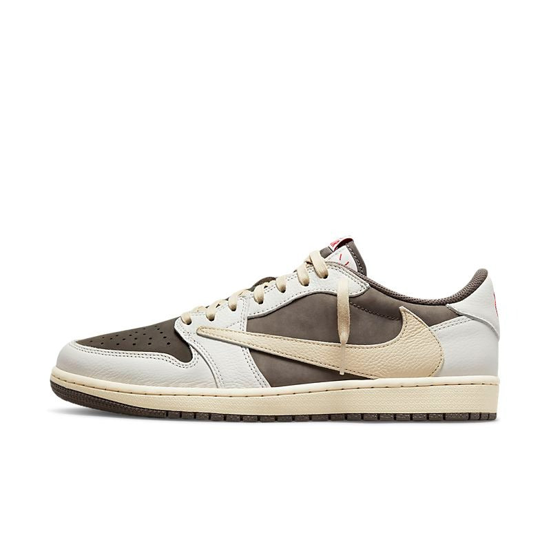 Tênis Air Jordan 1 Retrô Low OG SP x Travis Scott Reverse Mocha - Creme - Réplica