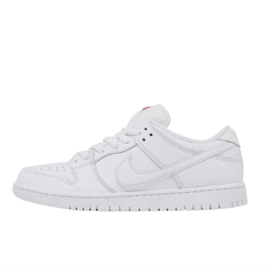Tênis Nike SB Dunk Low Pro "White"