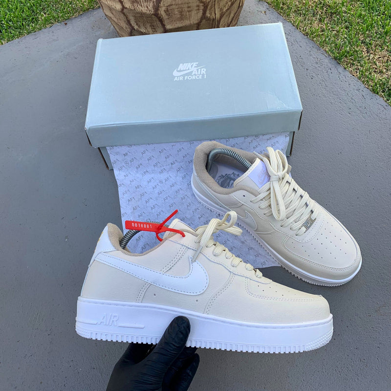 Tênis Nike Air Force Areia