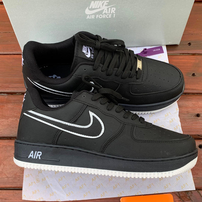 Tênis Nike Air Force 1 Black/White - Réplica