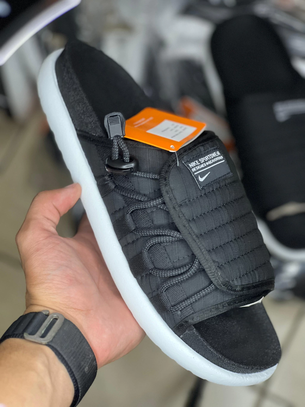 Chinelo Nike Asuna Preto