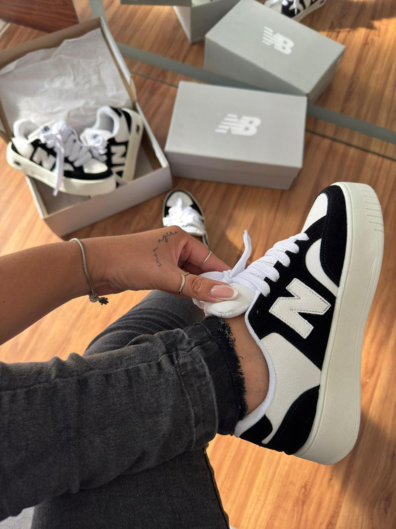 New Balance CT303 - Branco e Preto