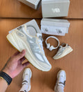 New Balance 990