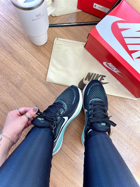 NIKE VOMERO PRETO ACQUA