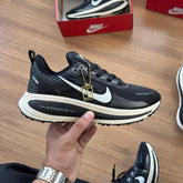 NIKE VOMERO PRETO