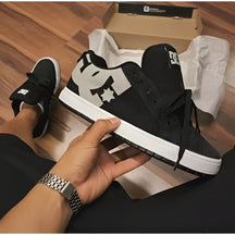 Tênis DC Shoes Court Graffik Black White - Unissex