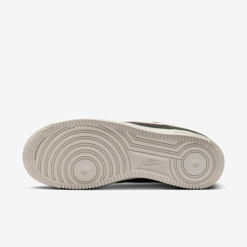 Tênis Nike Air Force 1 Couro Legitimo Black/White - Réplica