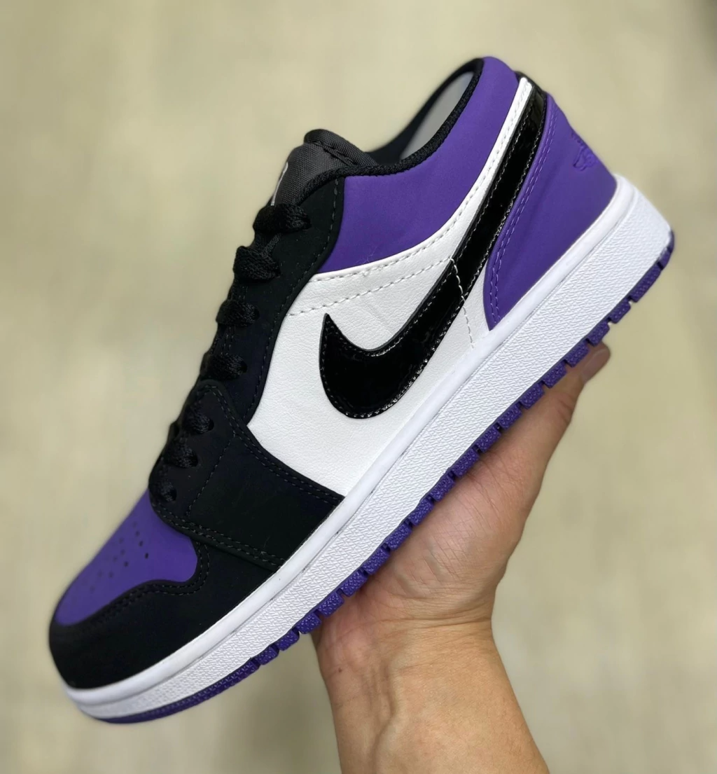 Tênis Nike Air Jordan 1 Roxo