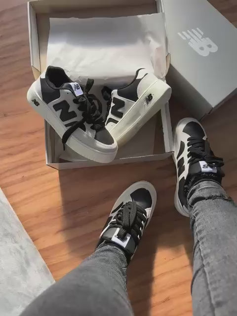 New Balance CT303 - Preto e Branco