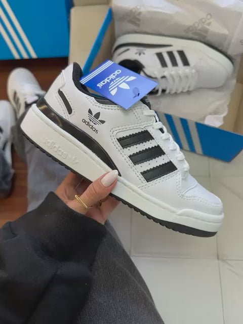 Tênis Adidas Forum Low - Preto e Branco